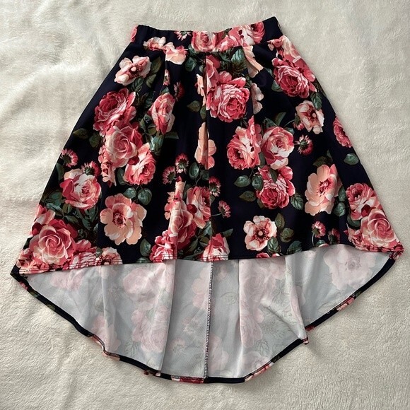 Floral asymmetrical skirt - Picture 1 of 9